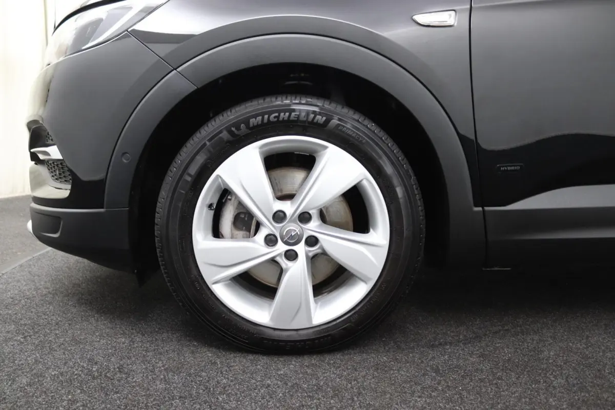 1.6 Turbo Hybrid Business Elegance