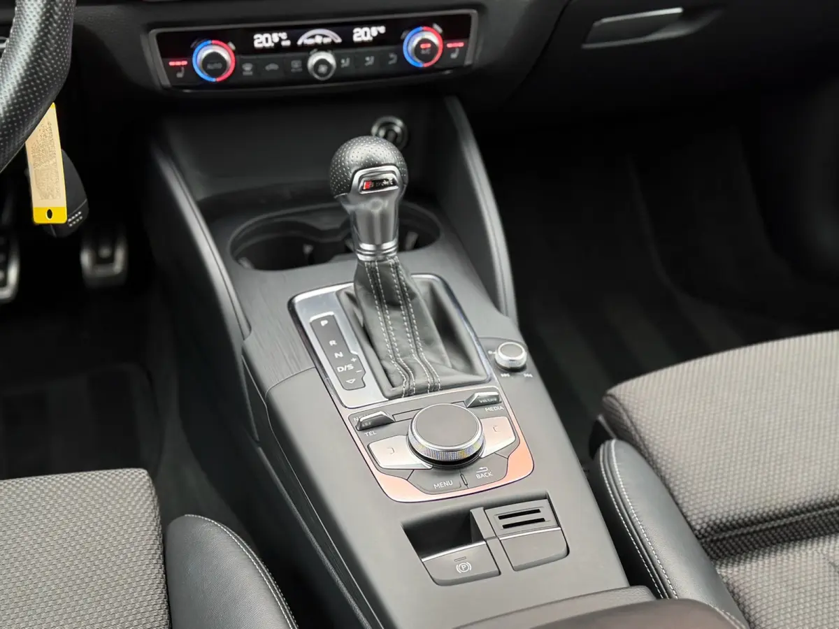 40 TFSI quattro 3x S-Line Stoelvw PDC 19"
