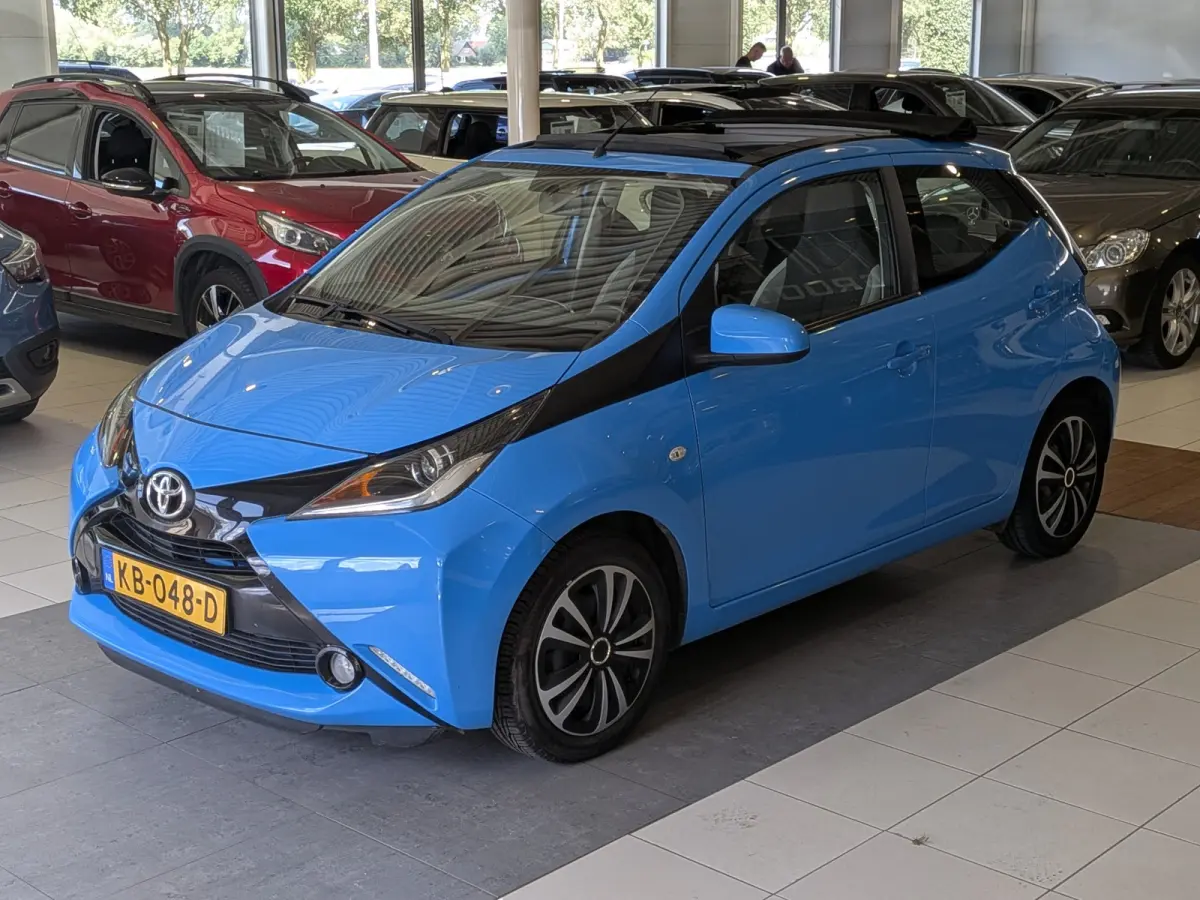 1.0 VVT-i x-wave Airco, Stuurbekrachtiging