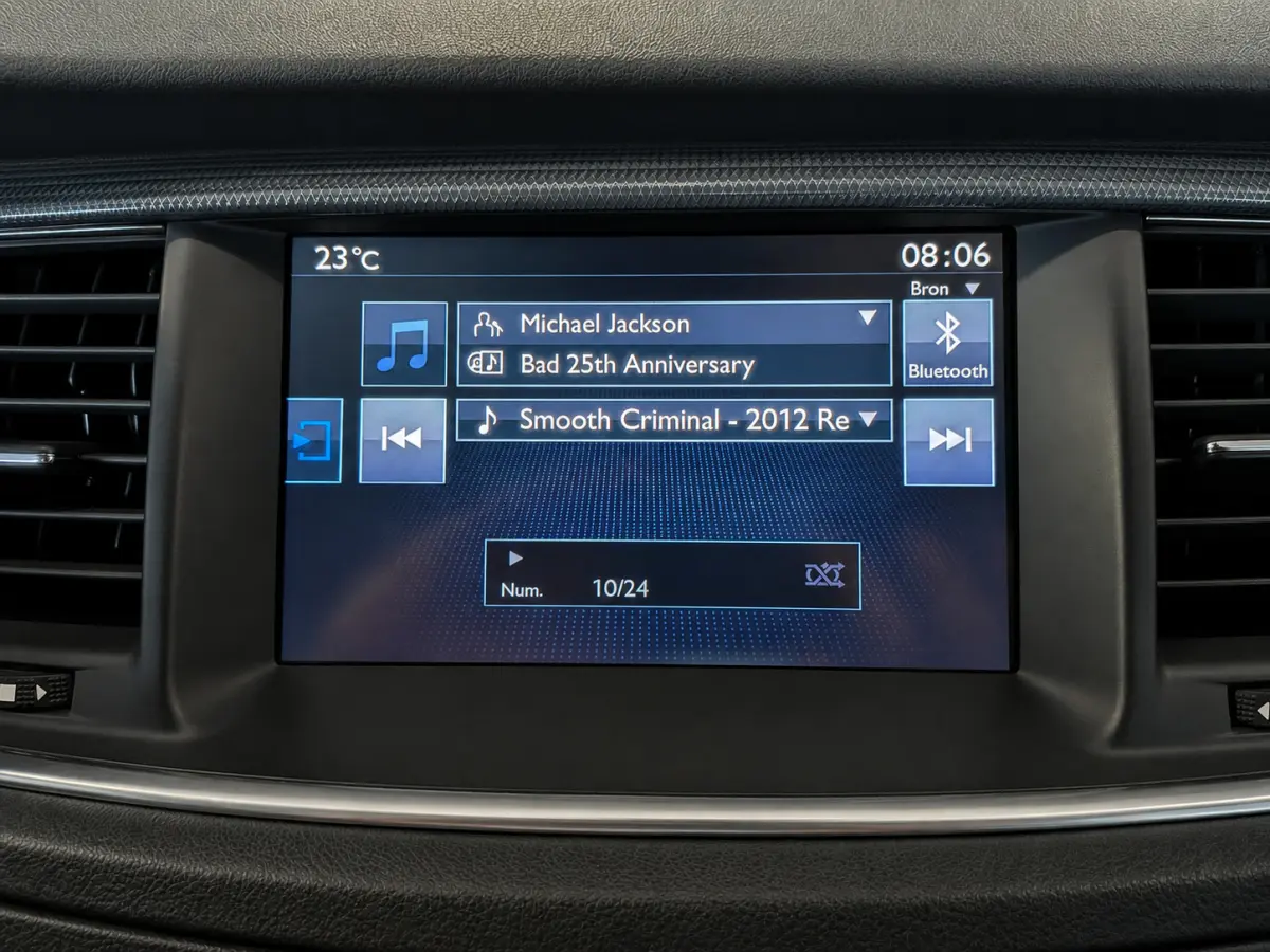 1.6 e-THP Première Panoramadak, Airco, Cruise Control, Trekhaak, Stuurbekrachtiging