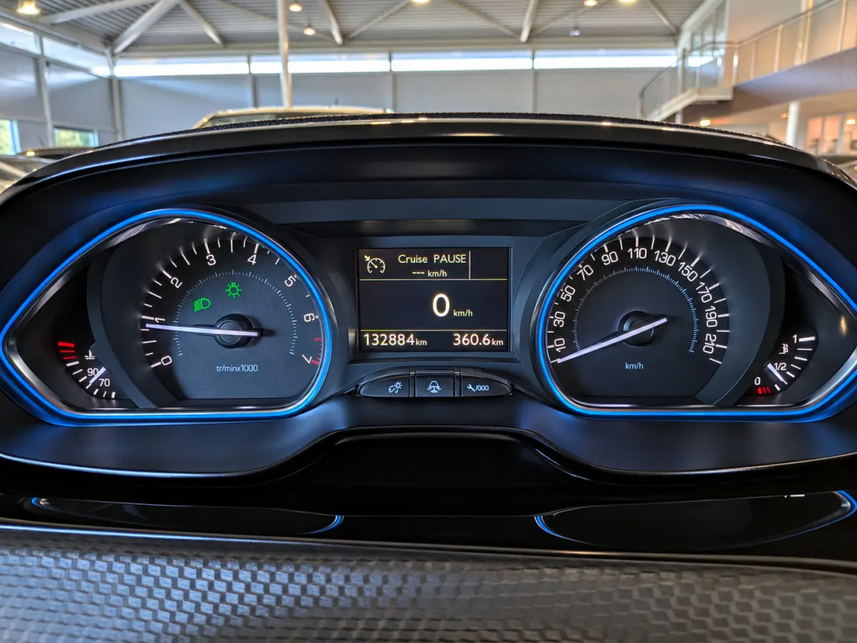 1.2 PureTech GT-line Airco, Cruise Control, Trekhaak, Stuurbekrachtiging