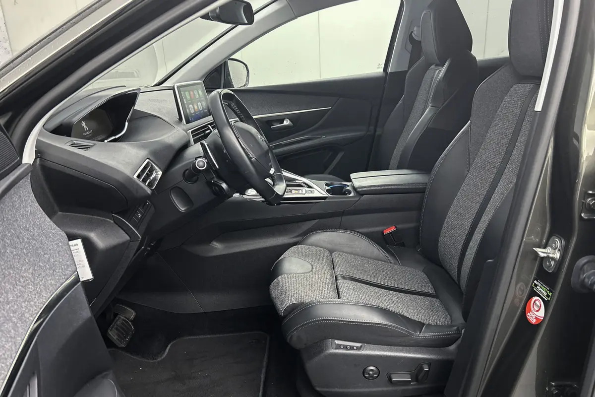 1.2 PureTech Allure | Trekhaak | Stoelverwarming | Half lederen bekleding