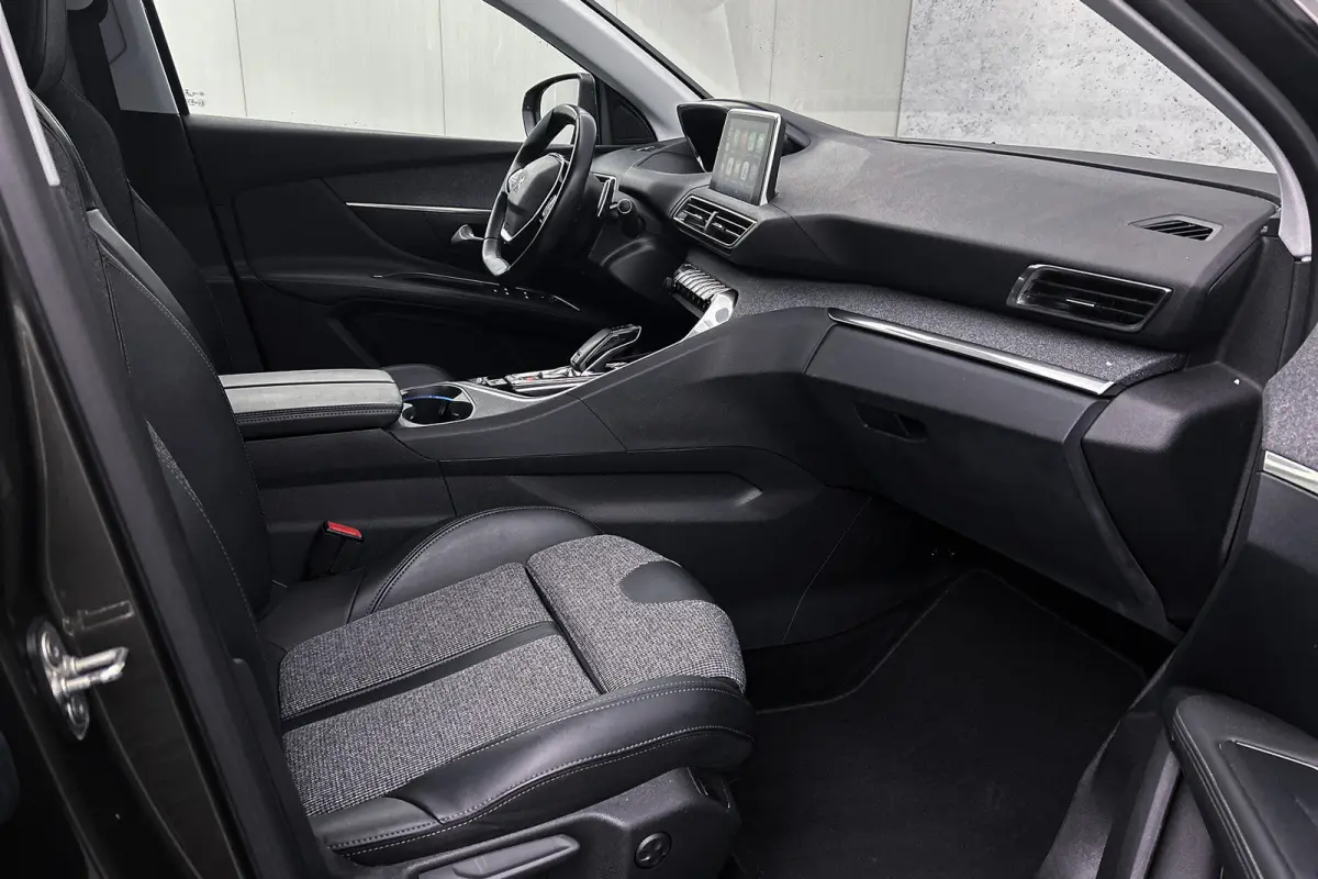 1.2 PureTech Allure | Trekhaak | Stoelverwarming | Half lederen bekleding