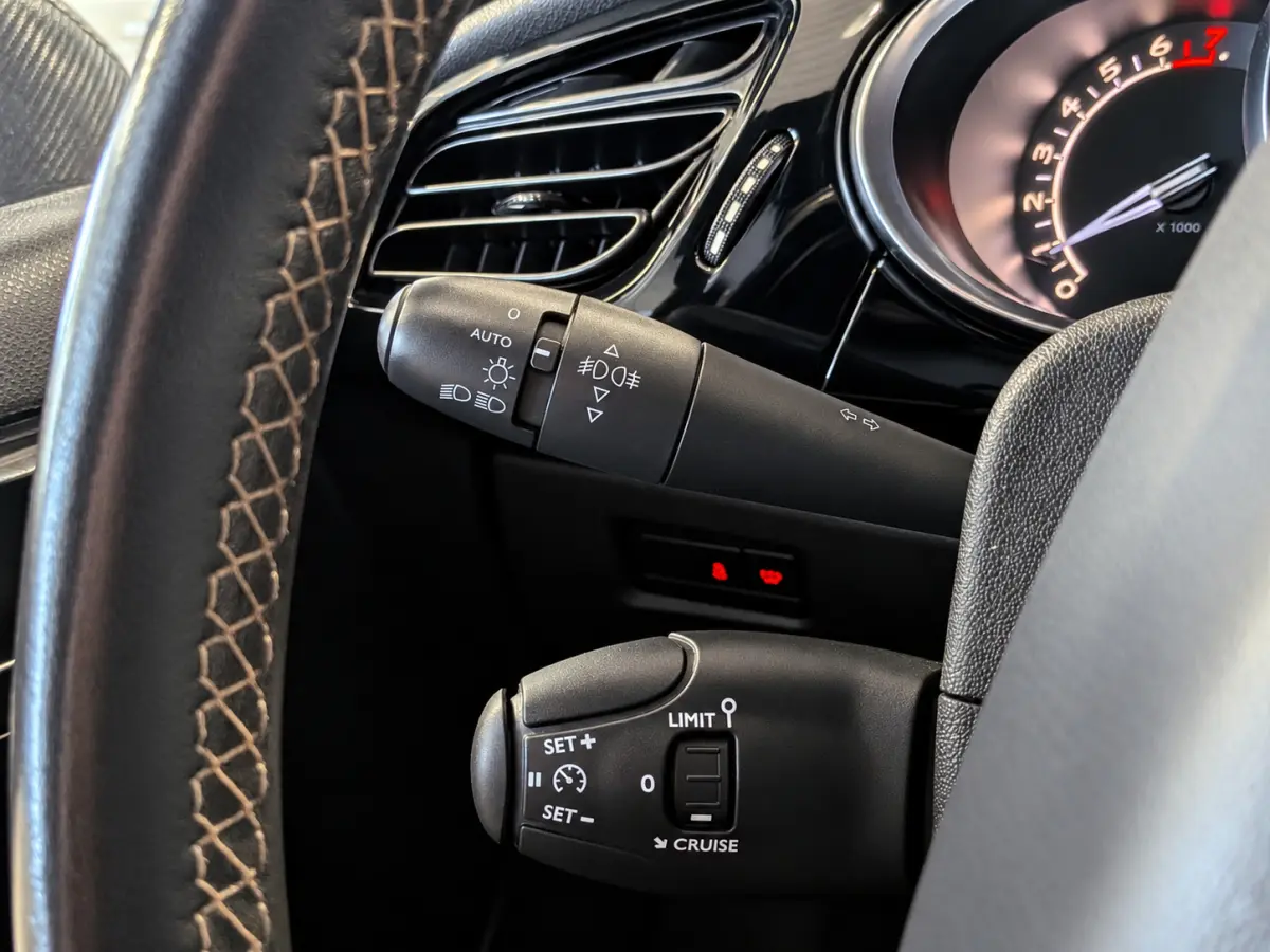 1.2 PureTech So Chic Automaat Airco, Cruise Control, Stuurbekrachtiging