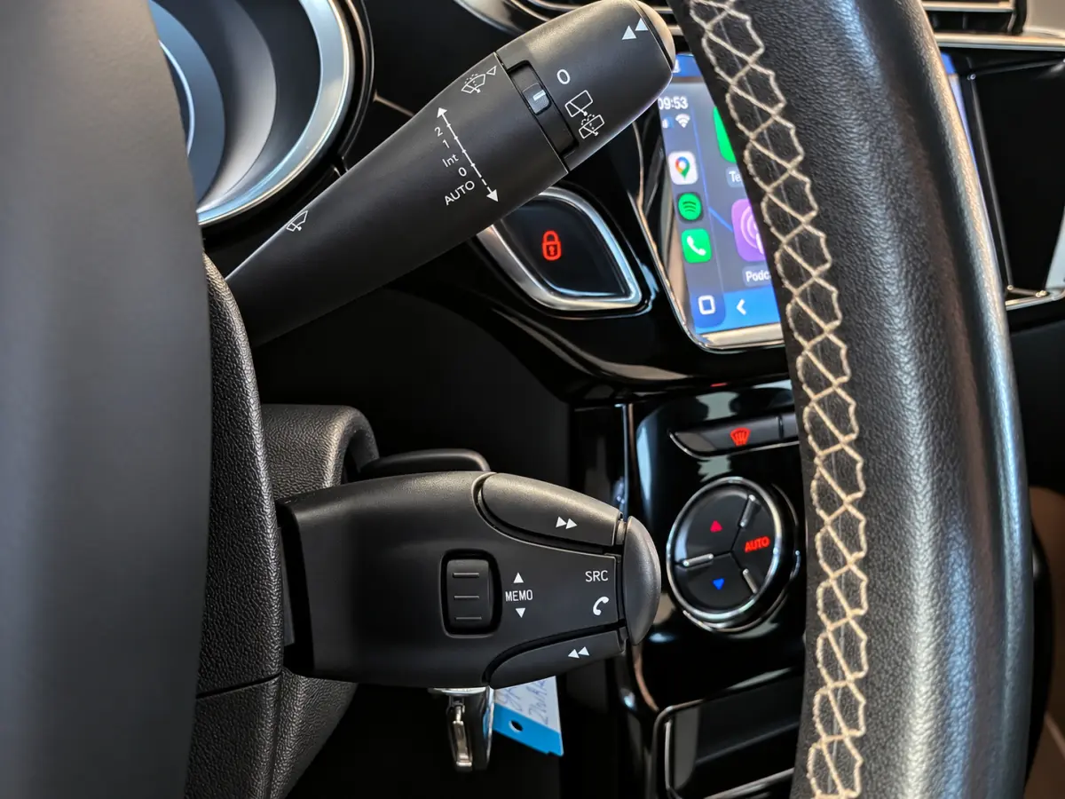 1.2 PureTech So Chic Automaat Airco, Cruise Control, Stuurbekrachtiging