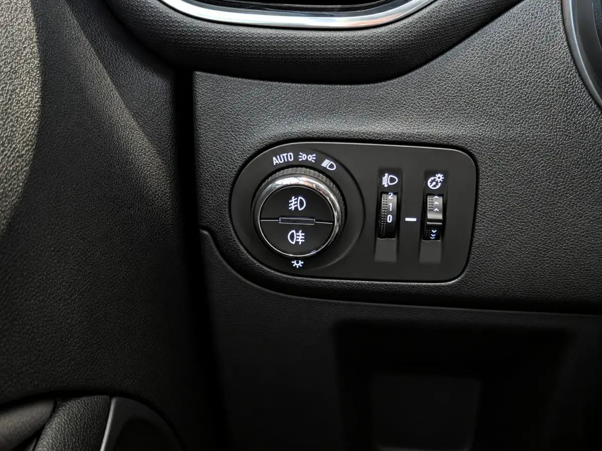 1.2 Turbo Innovation Airco, Cruise Control, Stuurbekrachtiging