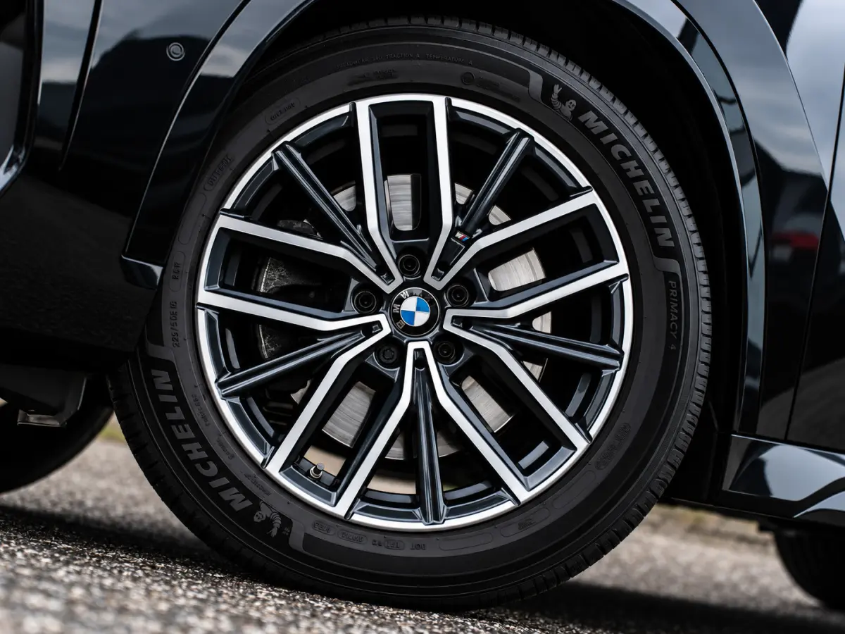 xDrive23i|PANO|H&K|M-PAKKET|HEAD-UP|360°|SFEER|MEMORY