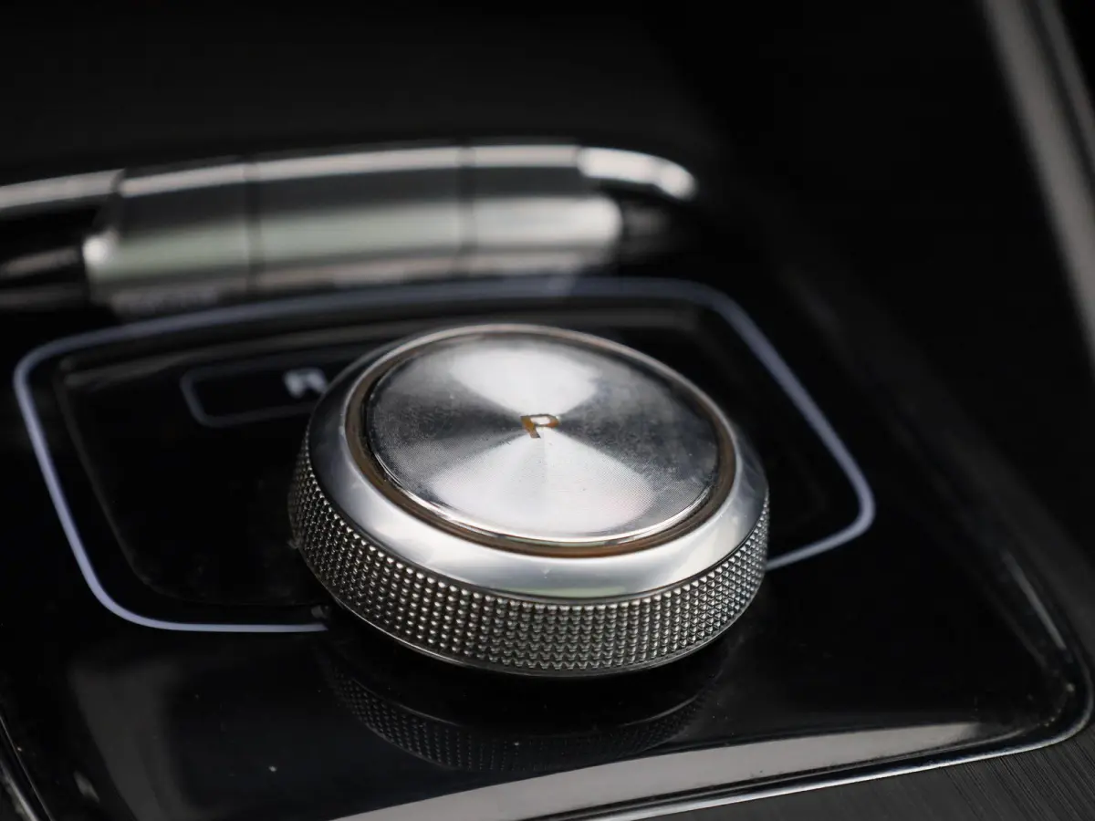 MG Luxury 45 kWh | Automaat | Panoramadak | Leder | Navigatie | Airco | Achteruitrijcamera | Apple Carplay / Android Auto | Stoelverwarming | Lichtmetalen Velgen |