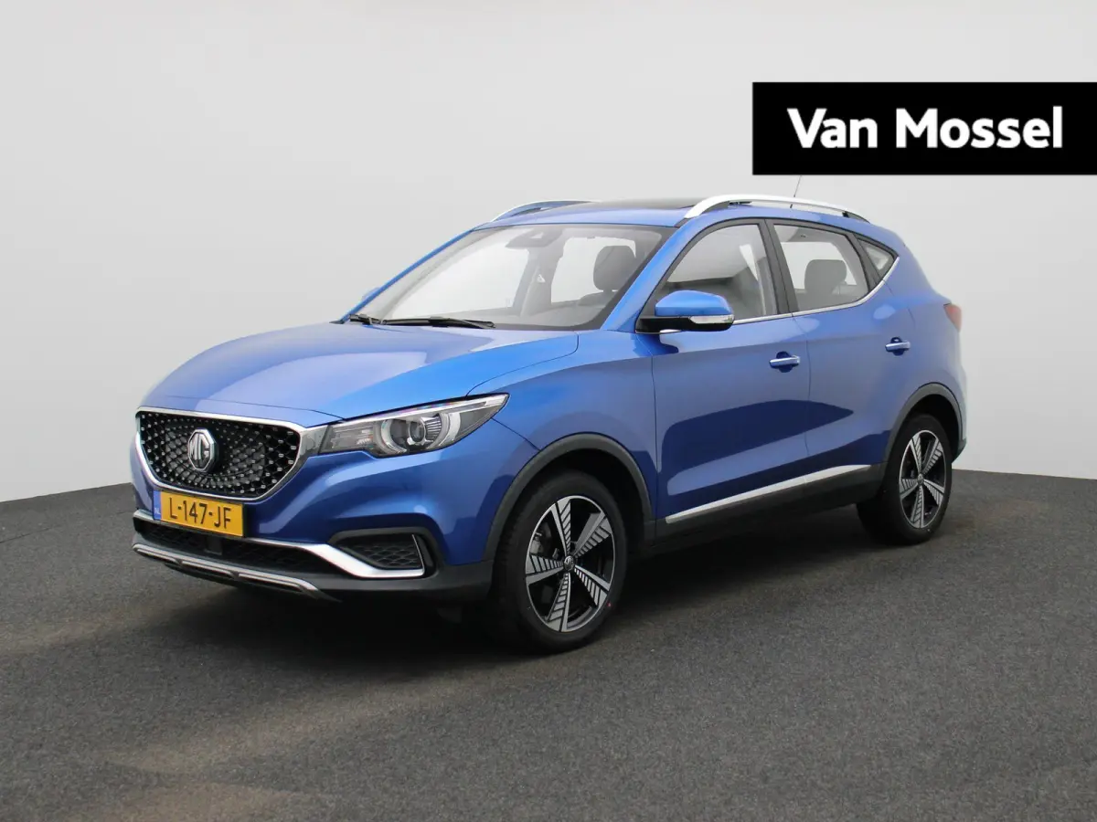 MG Luxury 45 kWh | Automaat | Panoramadak | Leder | Navigatie | Airco | Achteruitrijcamera | Apple Carplay / Android Auto | Stoelverwarming | Lichtmetalen Velgen |