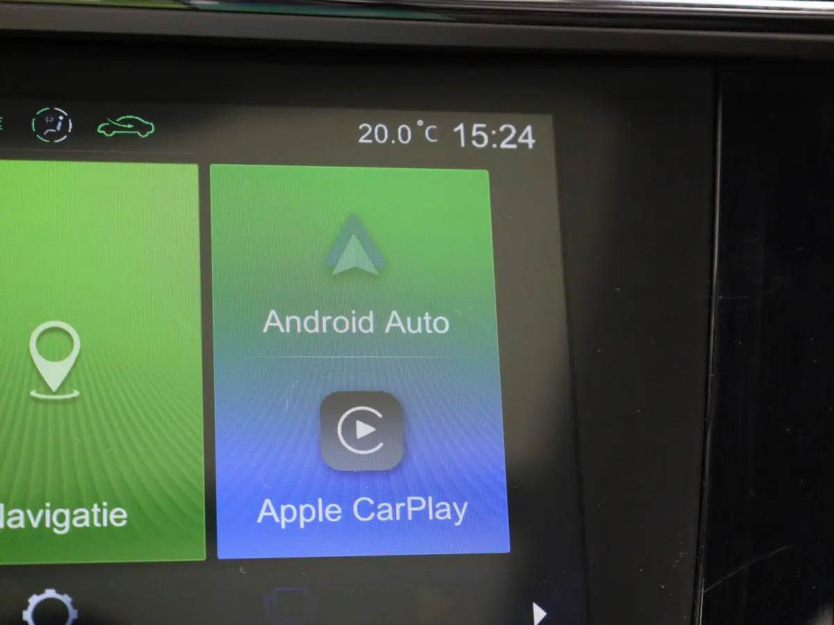 MG Luxury 45 kWh | Automaat | Panoramadak | Leder | Navigatie | Airco | Achteruitrijcamera | Apple Carplay / Android Auto | Stoelverwarming | Lichtmetalen Velgen |
