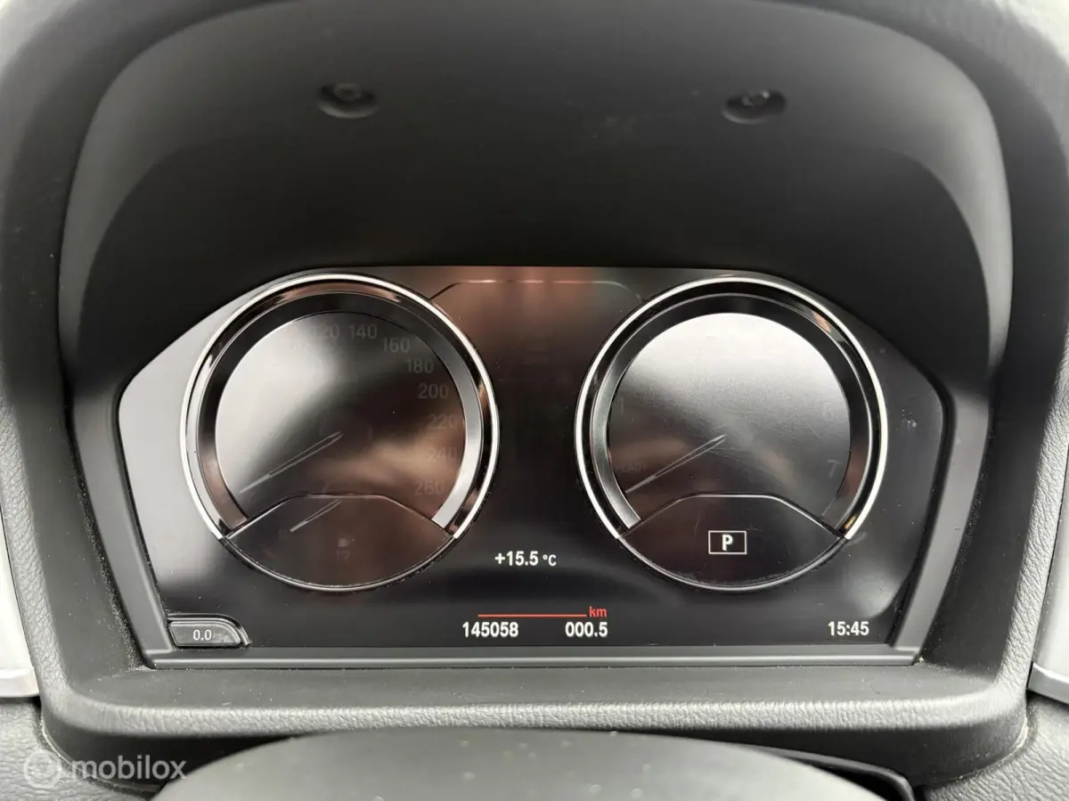 20i sDrive Panorama / HUD / Trekhaak / Leder / LM 18"