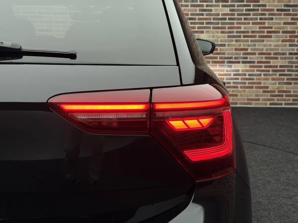 2.0 TSI GTI Navi IQ Virtual Beats