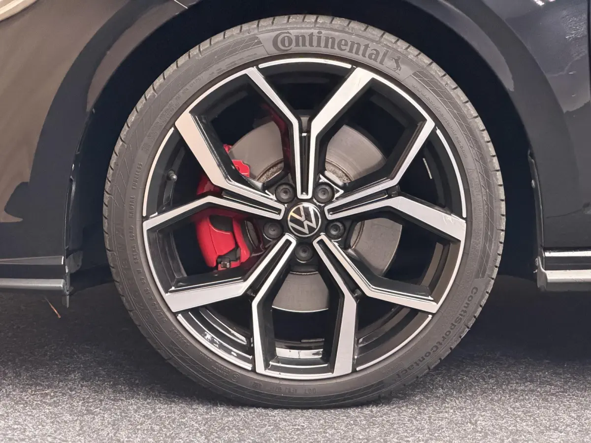 2.0 TSI GTI Navi IQ Virtual Beats