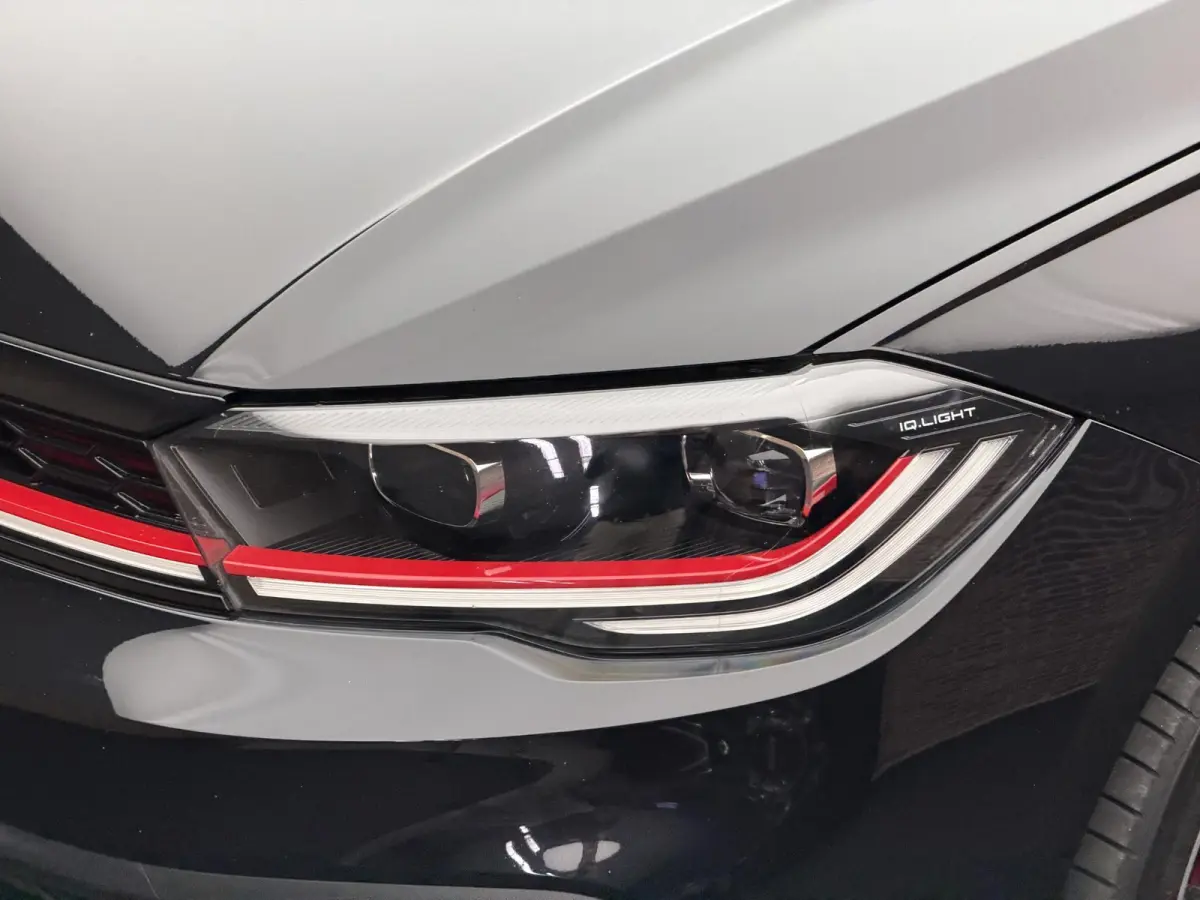 2.0 TSI GTI Navi IQ Virtual Beats