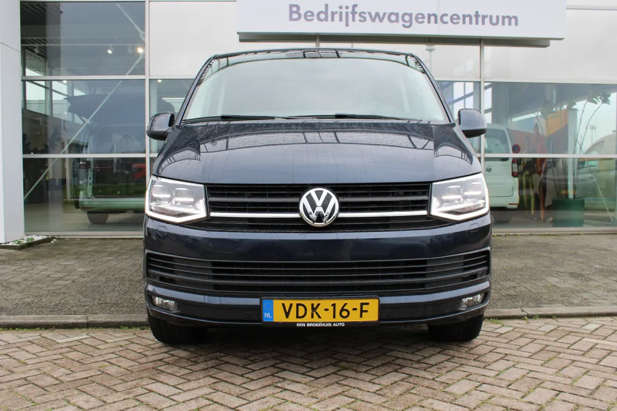 2.0 TDI L2H1 4Motion Highline 204pk | Trekhaak | Bijrijdersbank | Achteruitrijcamera | Cruise control | Navi | 18"LMV | Lades in laadruimte