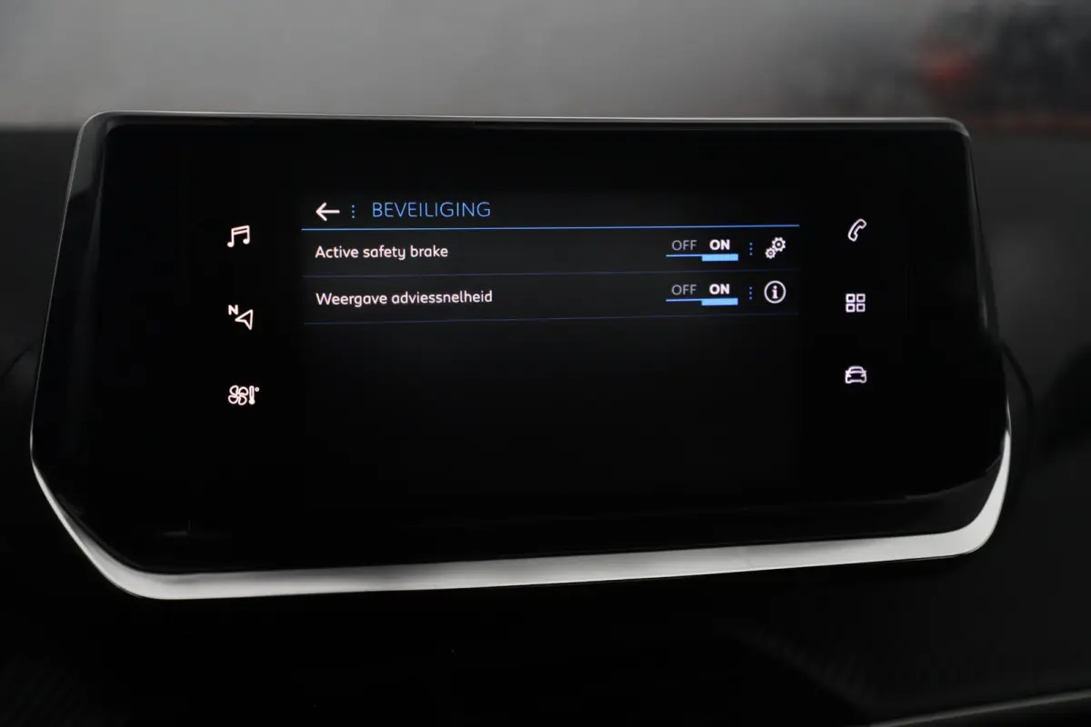 1.2 PureTech Active Navigatie Carplay Airco Cruise Control Parkeersensor