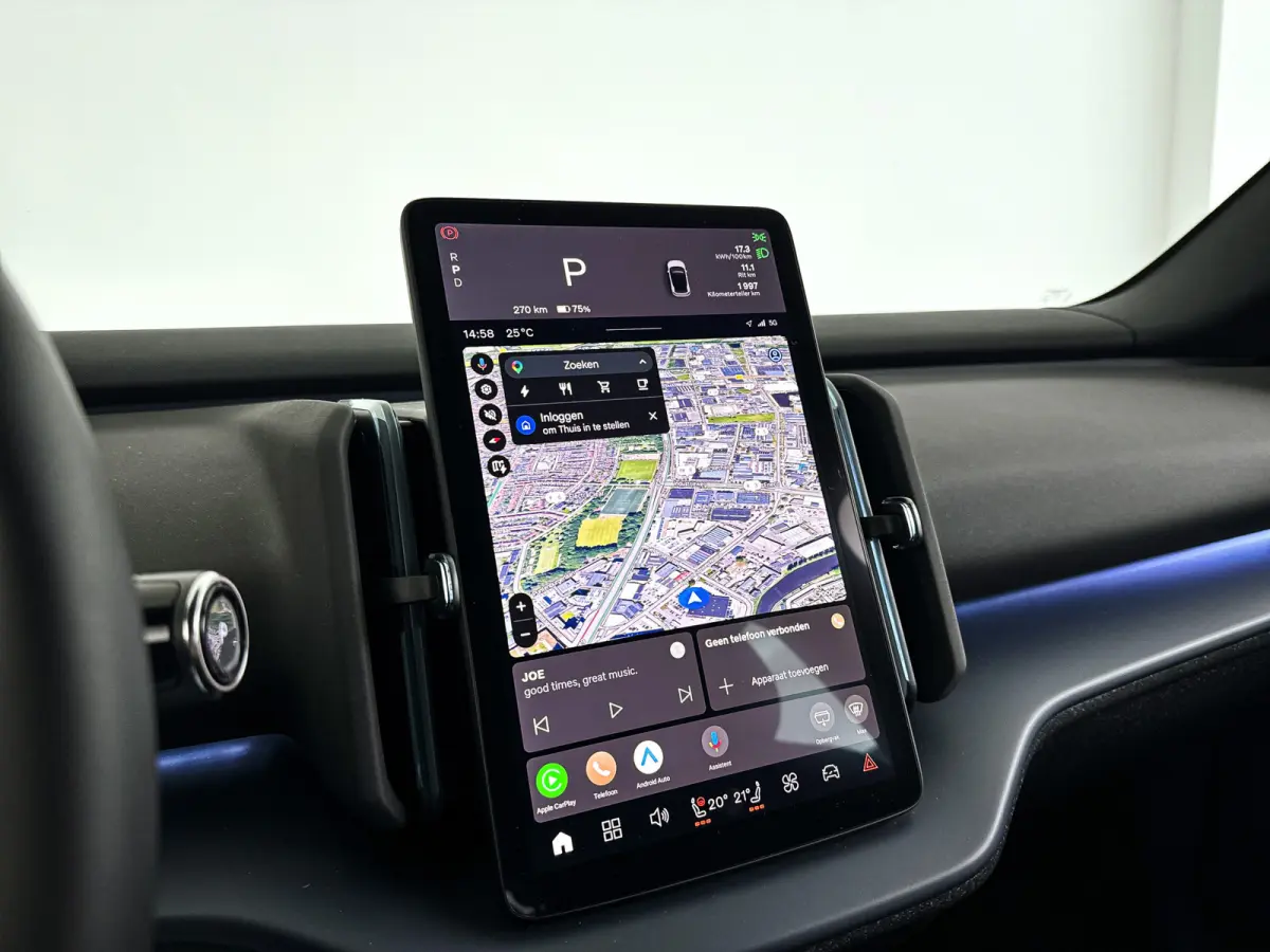 P3 Long Range Plus Europa 69 kWh | Parkeercamera | Harman Kardon | Stoel- en stuurverwarming | Elektrische stoelen