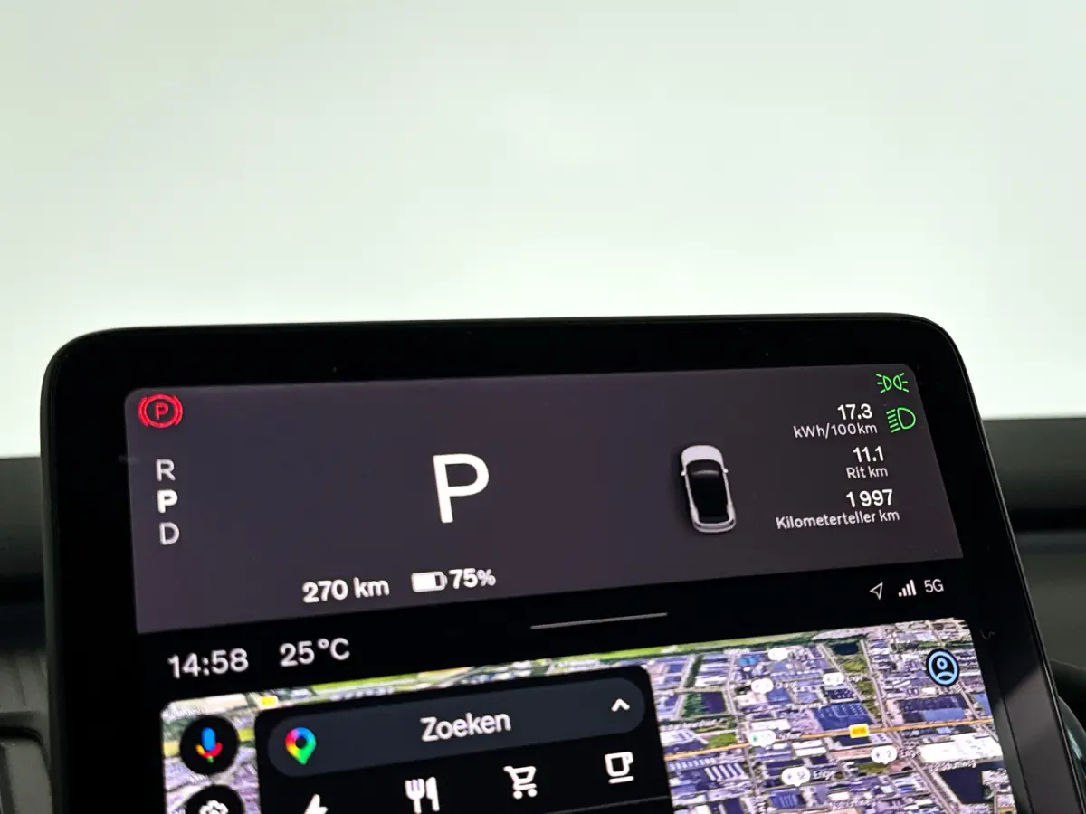 P3 Long Range Plus Europa 69 kWh | Parkeercamera | Harman Kardon | Stoel- en stuurverwarming | Elektrische stoelen