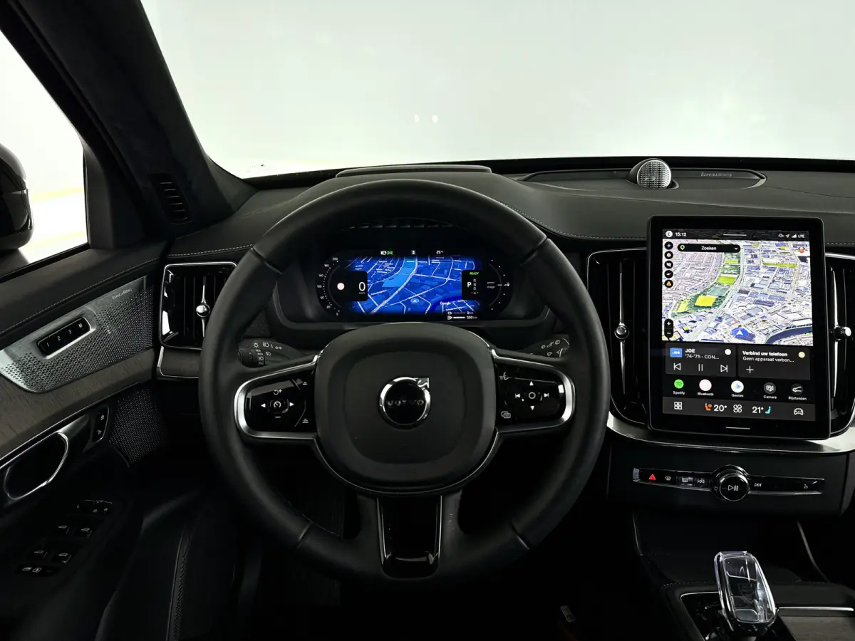 T8 Plug-in hybrid AWD Ultra Black Ed. Exec. | Panoramadak | 360° camera | Bowers & Wilkins | Luchtvering | Stoelventilatie | Head-up Display | Trekhaak