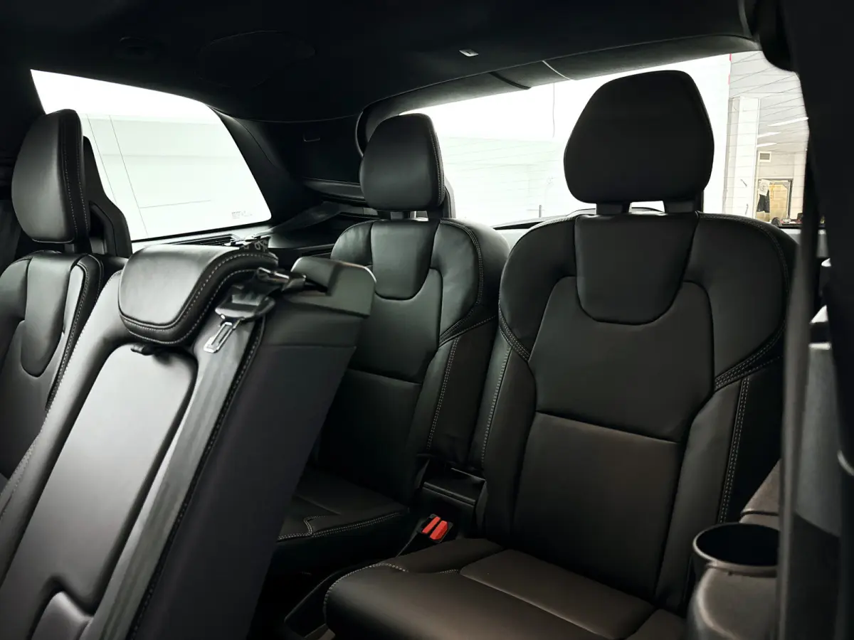T8 Plug-in hybrid AWD Ultra Black Ed. Exec. | Panoramadak | 360° camera | Bowers & Wilkins | Luchtvering | Stoelventilatie | Head-up Display | Trekhaak