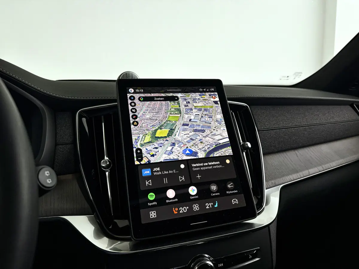 T8 Plug-in hybrid AWD Ultra Black Ed. Exec. | Panoramadak | 360° camera | Bowers & Wilkins | Luchtvering | Stoelventilatie | Head-up Display | Trekhaak
