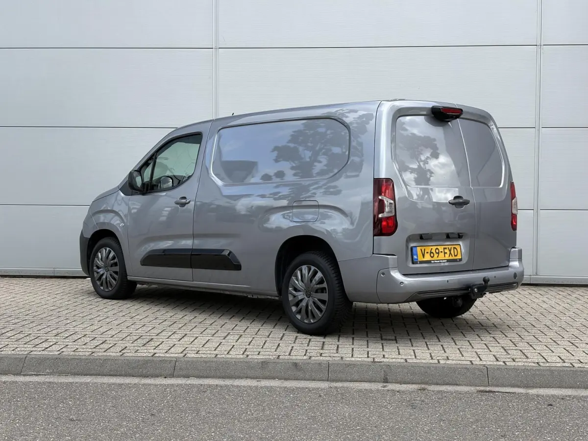 1.5 BlueHDi 130 EAT8 S&S L2 | Automaat | Camera | Trekhaak | Climate control | Apple Carplay/Android Auto