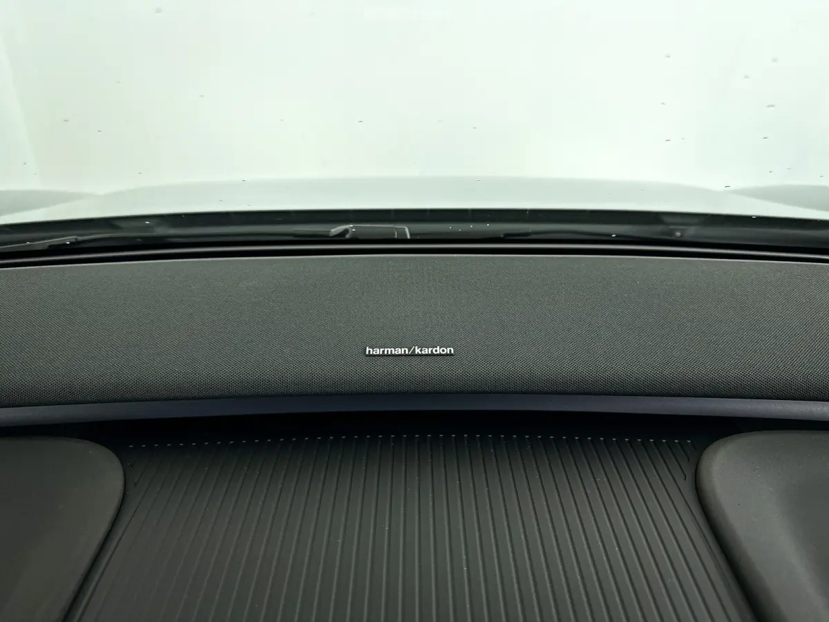 P5 Long Range Ultra Europa 69 kWh | Panoramadak | 360° camera | Harman Kardon | Stoel- en stuurverwarming