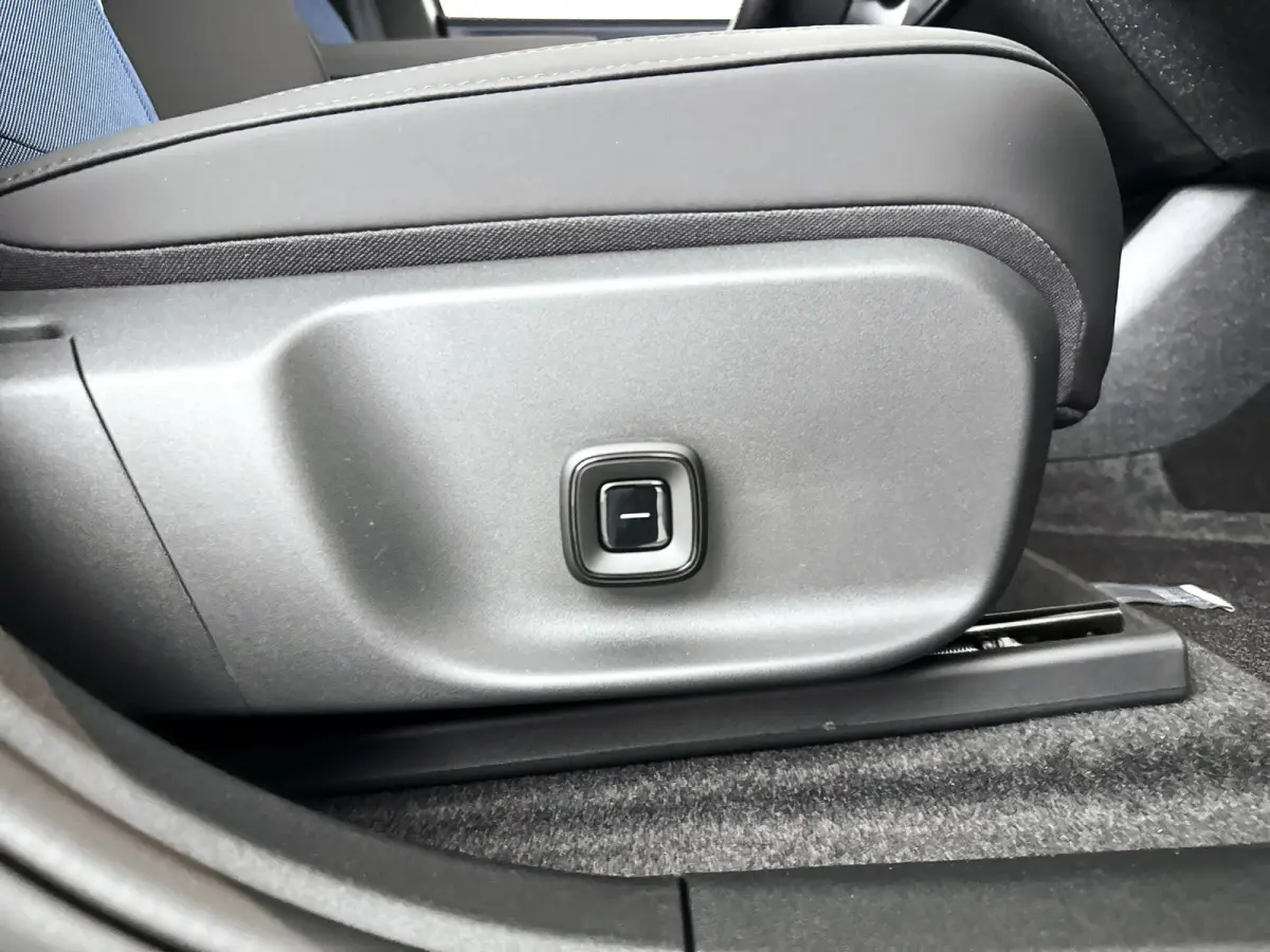 P5 Long Range Ultra Europa 69 kWh | Panoramadak | 360° camera | Harman Kardon | Stoel- en stuurverwarming