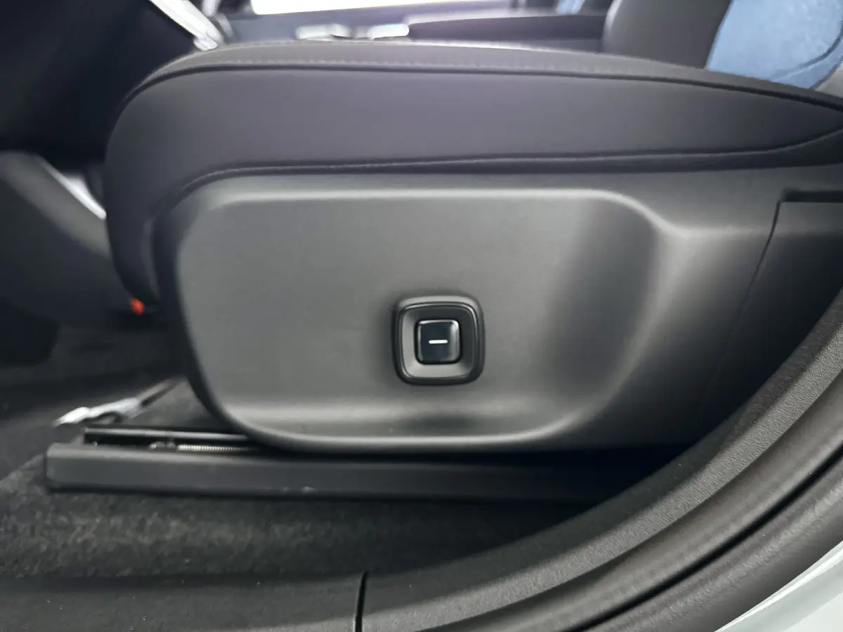 P5 Long Range Ultra Europa 69 kWh | Panoramadak | 360° camera | Harman Kardon | Stoel- en stuurverwarming