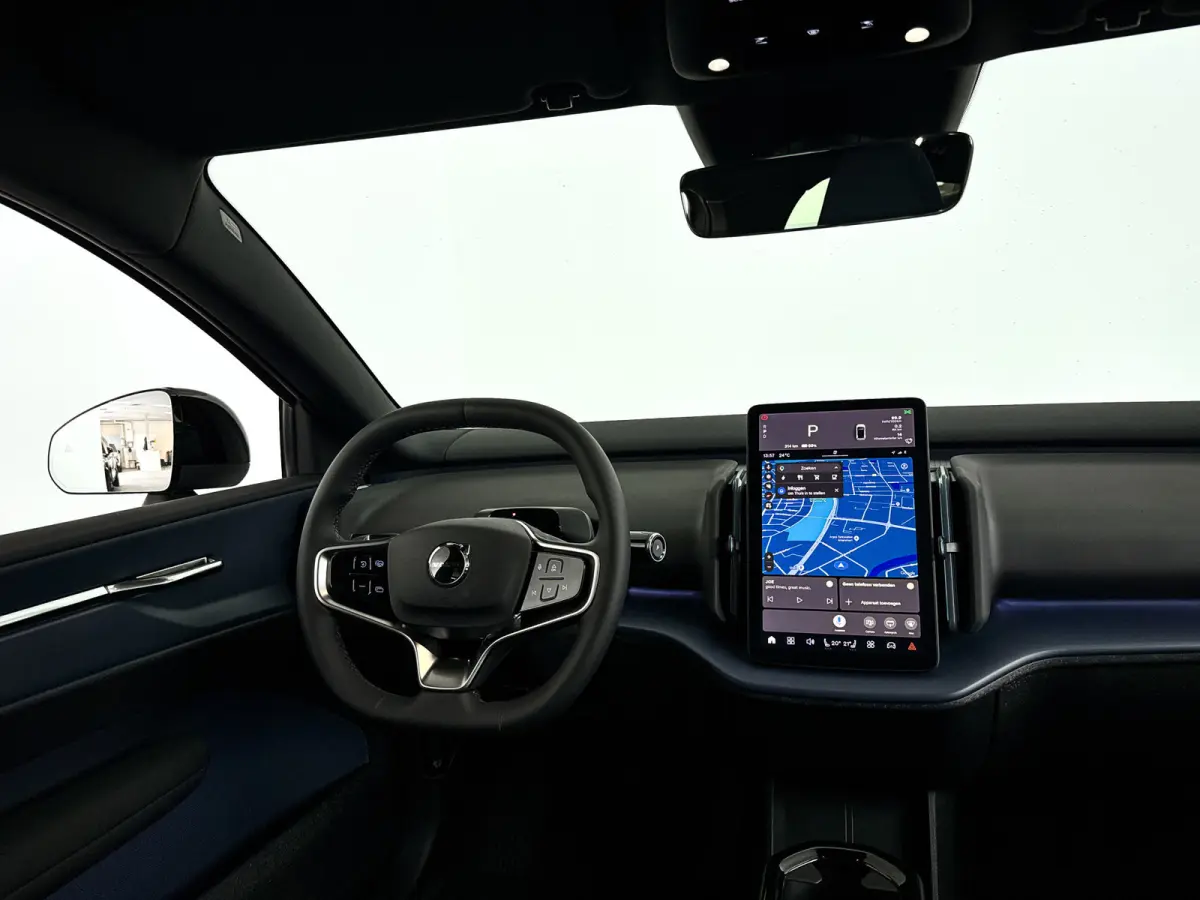 P5 Long Range Ultra Europa 69 kWh | Panoramadak | 360° camera | Harman Kardon | Stoel- en stuurverwarming