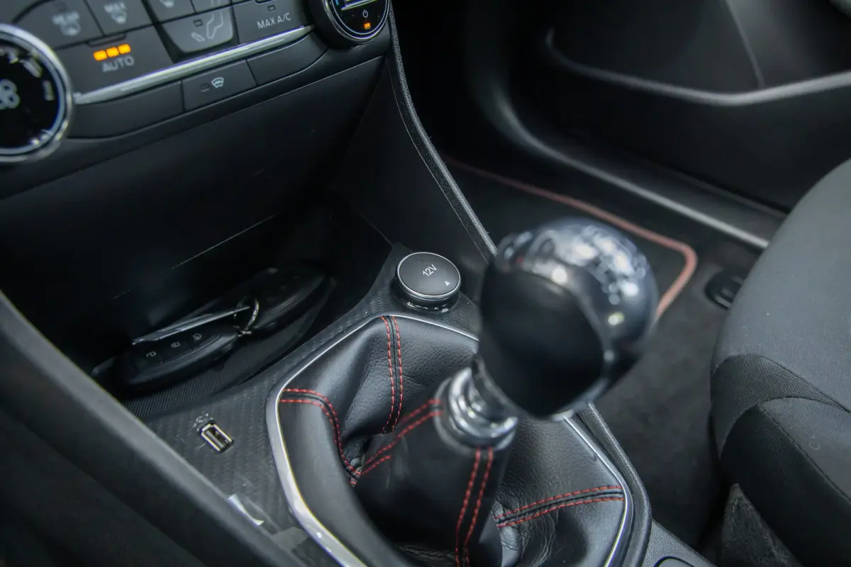 1.0 EcoBoost ST-Line | 100% Broekhuis o.h. | Apple carplay / Andriod auto | Privacy-glass