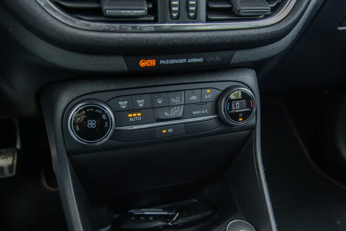 1.0 EcoBoost ST-Line | 100% Broekhuis o.h. | Apple carplay / Andriod auto | Privacy-glass