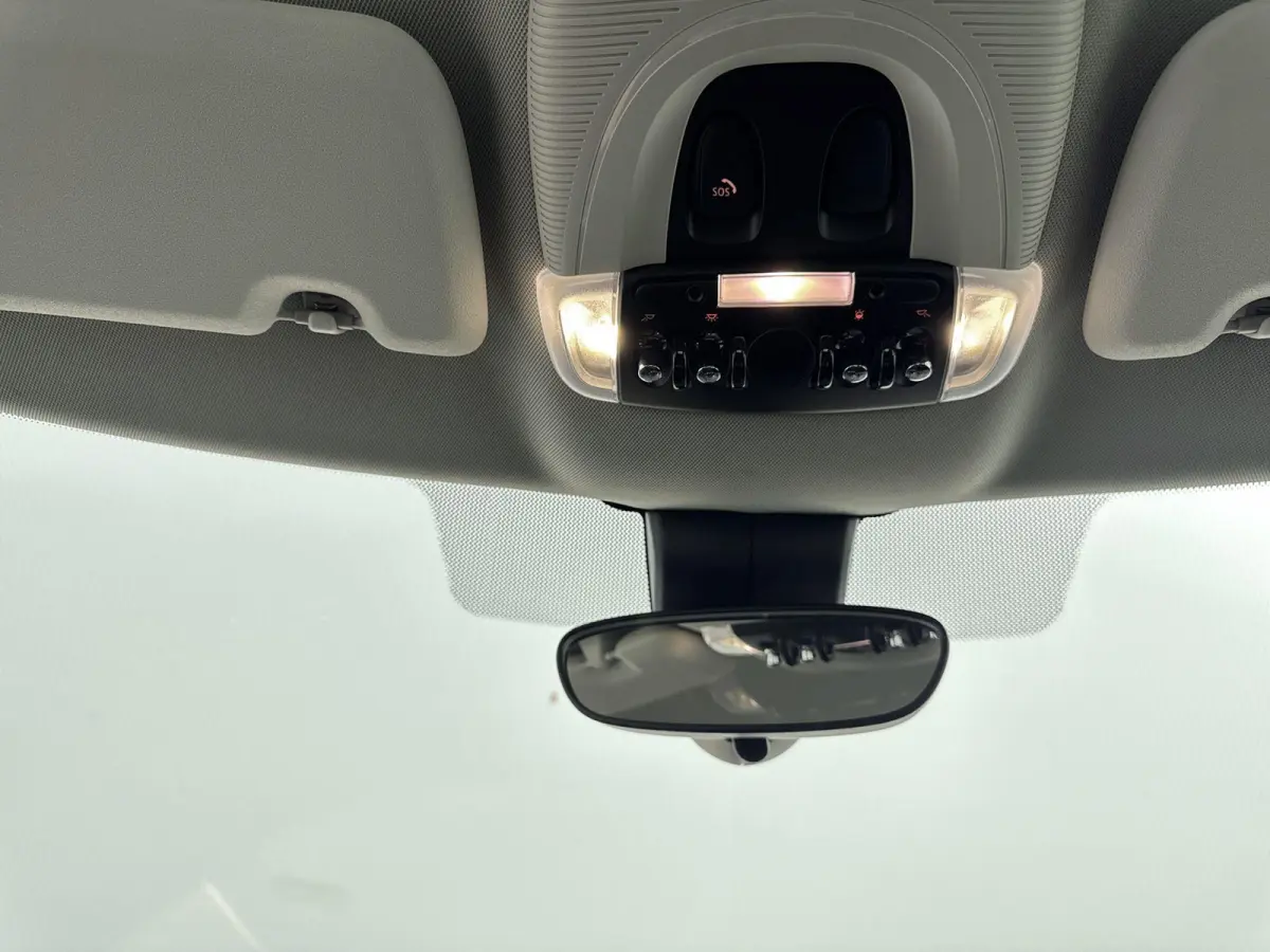 1.5 One Chili | Climate Control | Stoelverwaming | Navigatie | Speed Limiter |