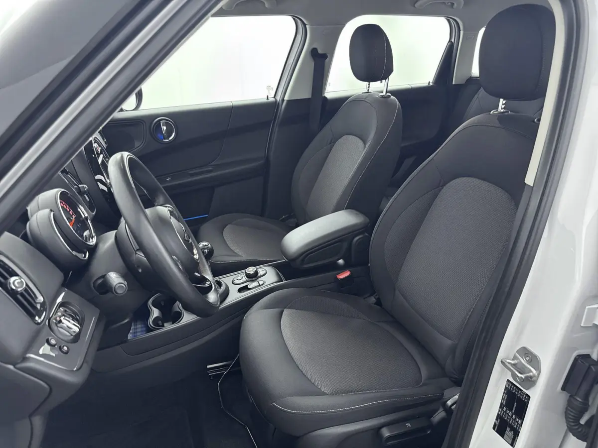 1.5 One Chili | Climate Control | Stoelverwaming | Navigatie | Speed Limiter |