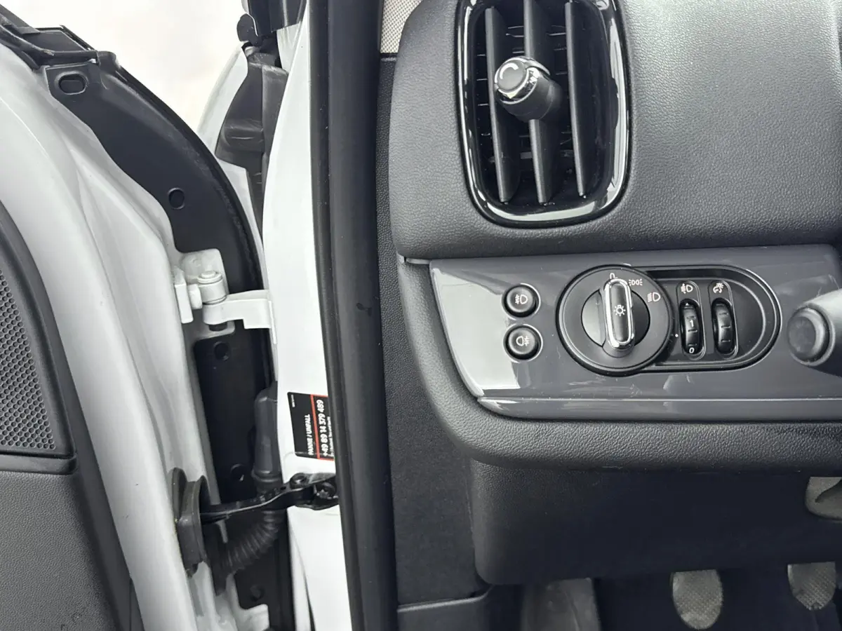 1.5 One Chili | Climate Control | Stoelverwaming | Navigatie | Speed Limiter |