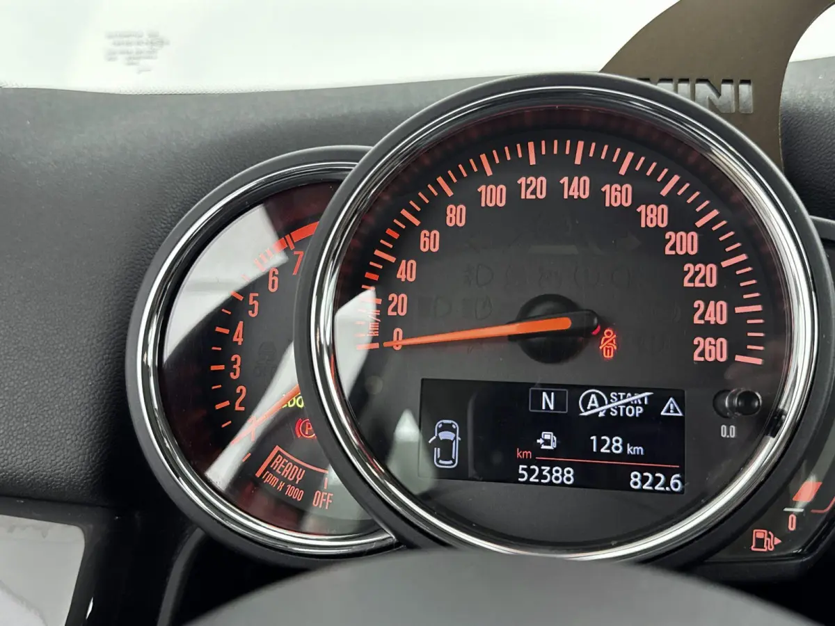 1.5 One Chili | Climate Control | Stoelverwaming | Navigatie | Speed Limiter |