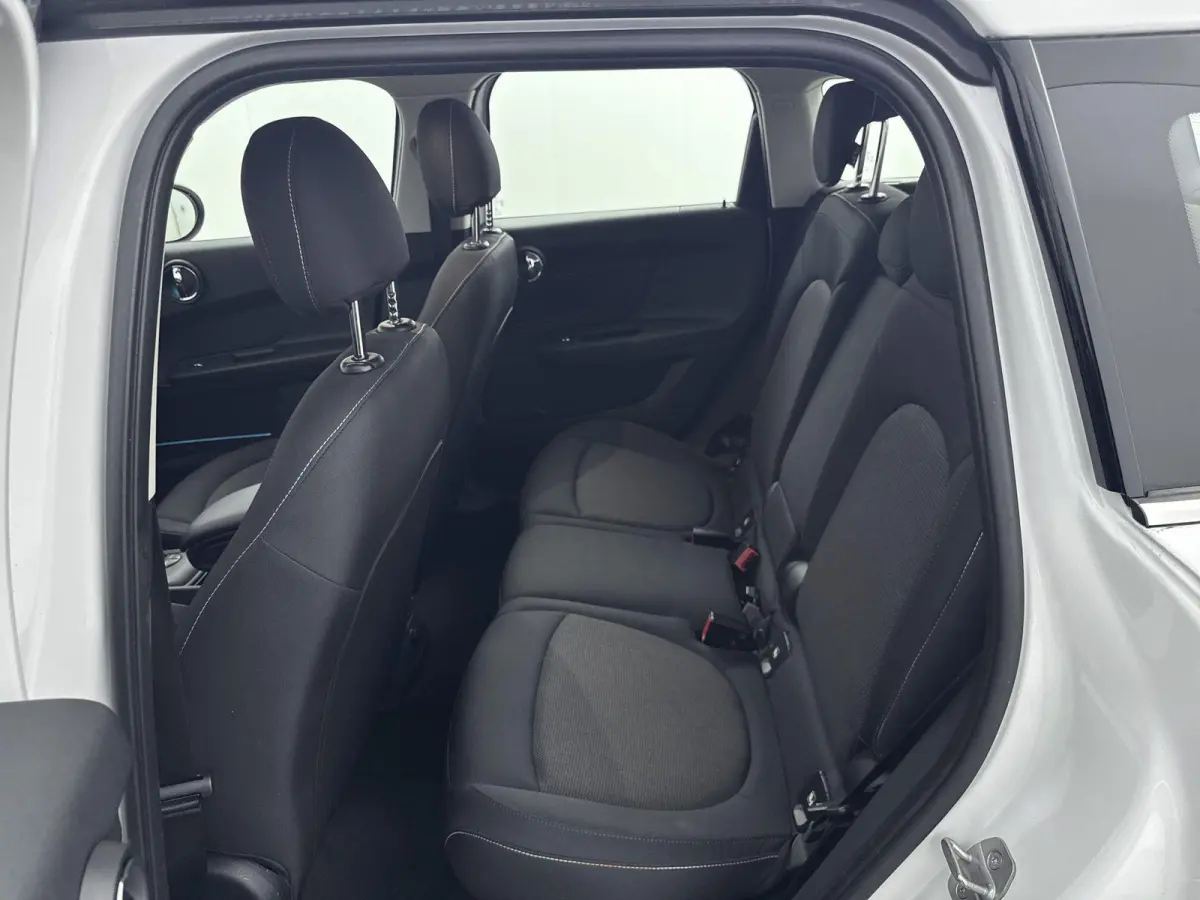 1.5 One Chili | Climate Control | Stoelverwaming | Navigatie | Speed Limiter |
