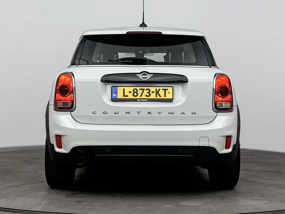 1.5 One Chili | Climate Control | Stoelverwaming | Navigatie | Speed Limiter |