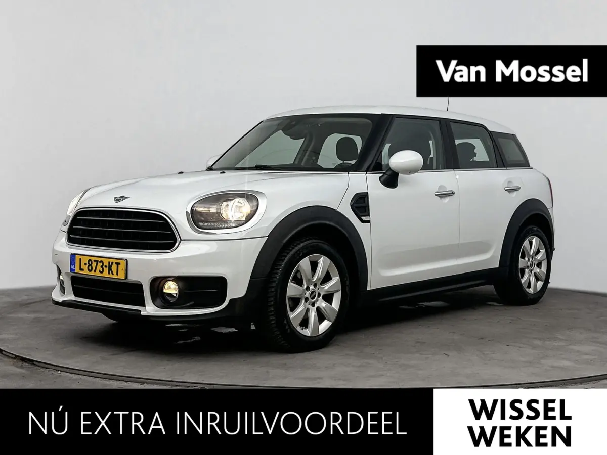 1.5 One Chili | Climate Control | Stoelverwaming | Navigatie | Speed Limiter |