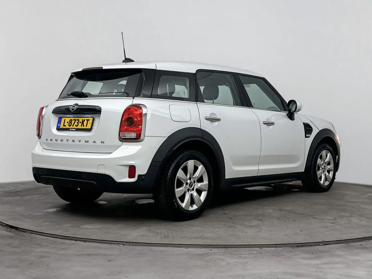 1.5 One Chili | Climate Control | Stoelverwaming | Navigatie | Speed Limiter |