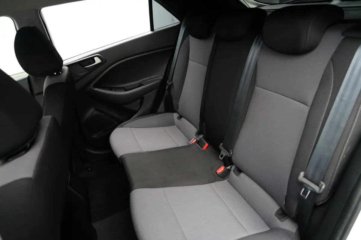 1.0 T-GDI Comfort, NL, cam. navi, cruise, DAB