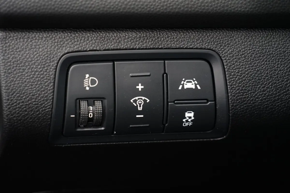 1.0 T-GDI Comfort, NL, cam. navi, cruise, DAB