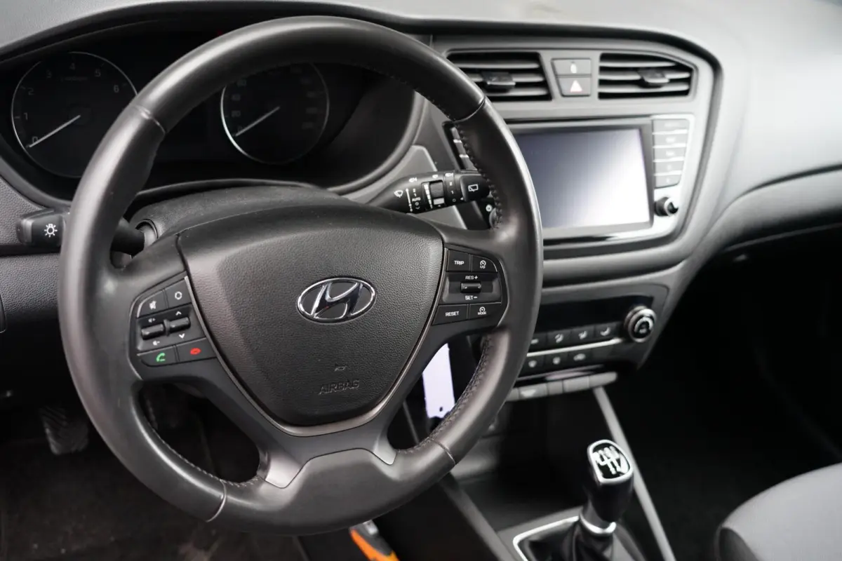 1.0 T-GDI Comfort, NL, cam. navi, cruise, DAB