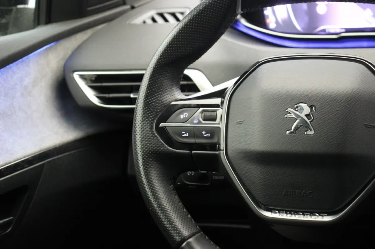 1.2 PureTech GT 7 Persoons - Digitaal Cockpit, Carplay, Camera, Half Leer, Trekhaak
