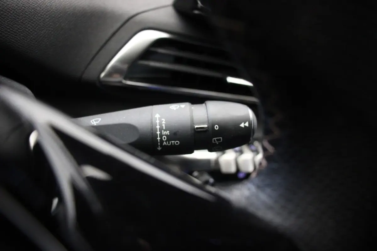 1.2 PureTech GT 7 Persoons - Digitaal Cockpit, Carplay, Camera, Half Leer, Trekhaak