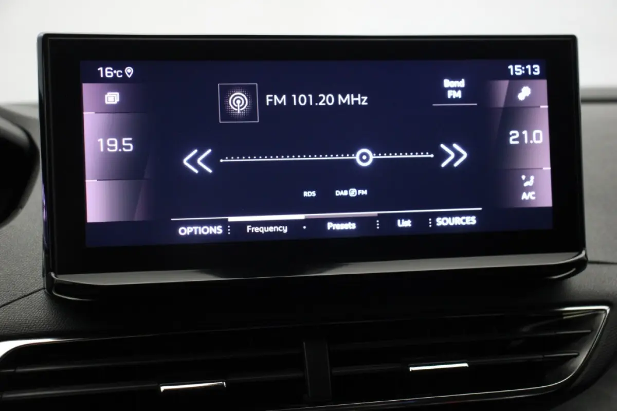 1.2 PureTech GT 7 Persoons - Digitaal Cockpit, Carplay, Camera, Half Leer, Trekhaak