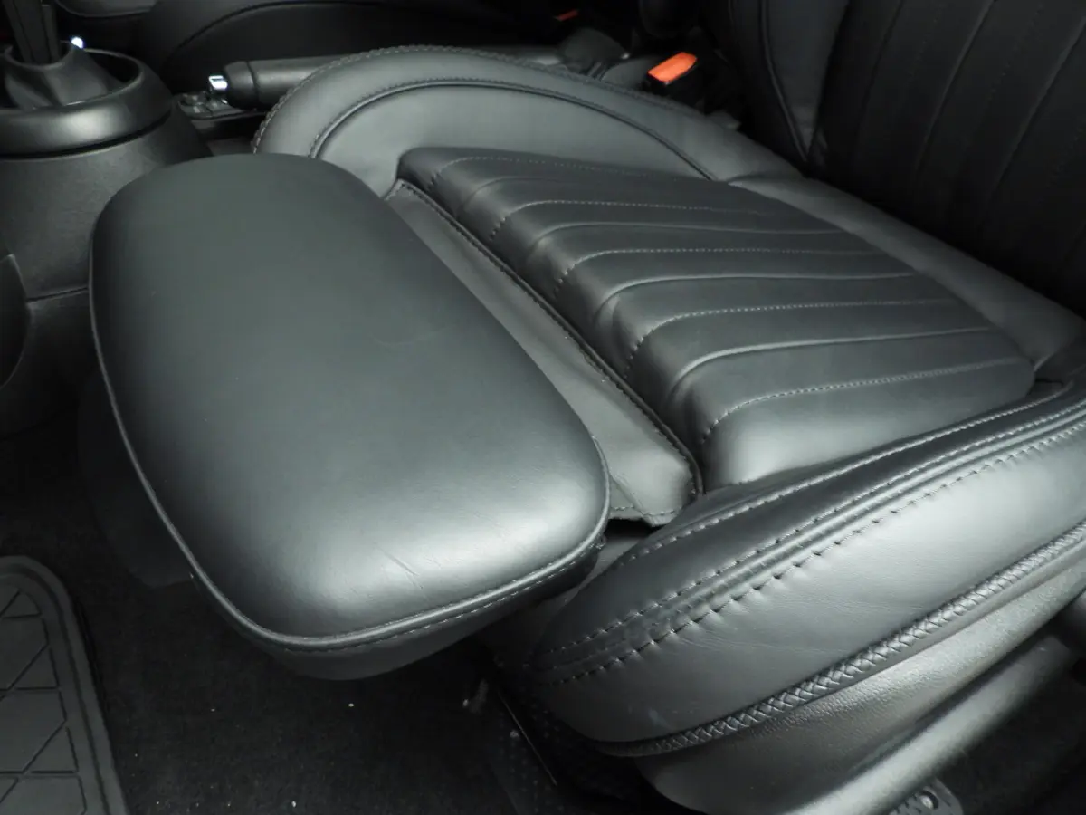 2.0 Cooper S Resolute Edition | Stuurwielverwarming | Achteruitrijcamera | Stoelverwarming | Navigatie | Comfort-Acces |