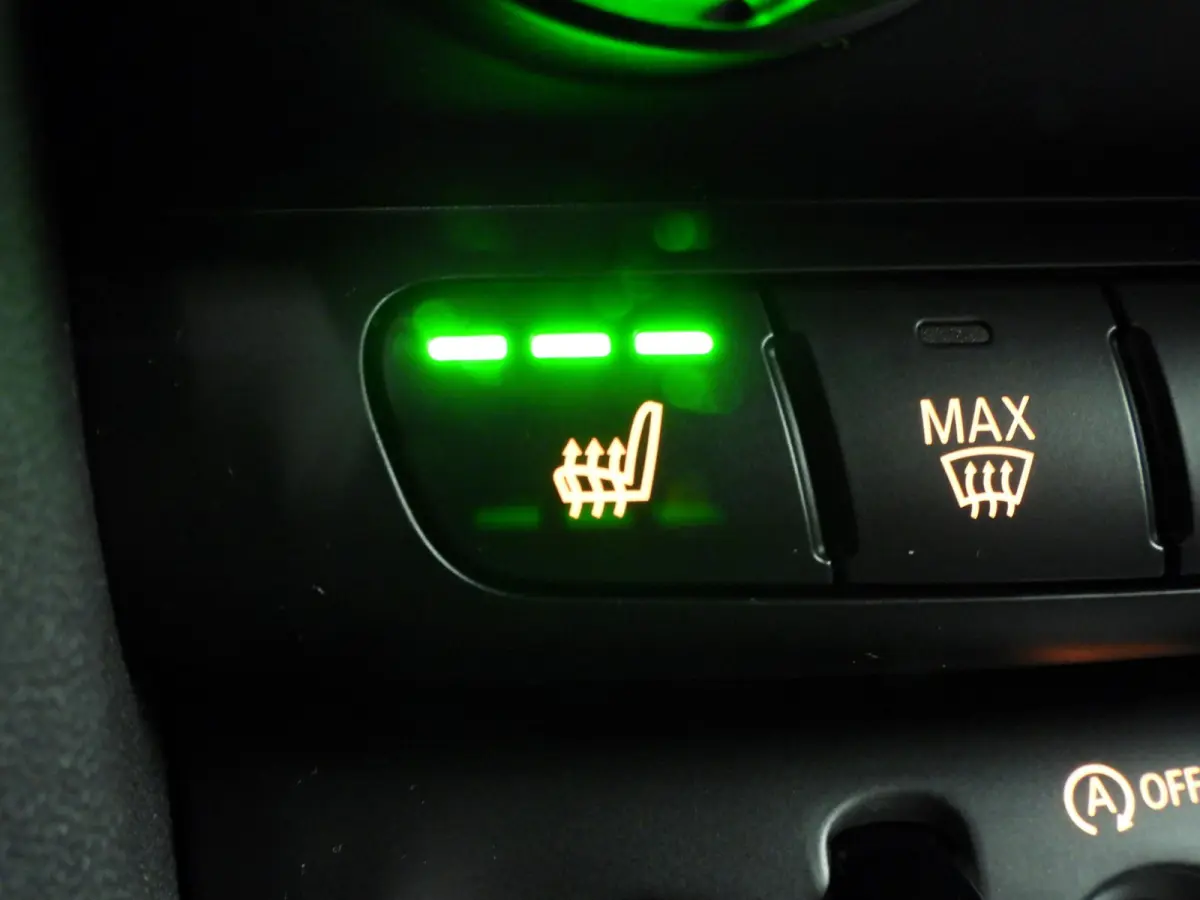 2.0 Cooper S Resolute Edition | Stuurwielverwarming | Achteruitrijcamera | Stoelverwarming | Navigatie | Comfort-Acces |
