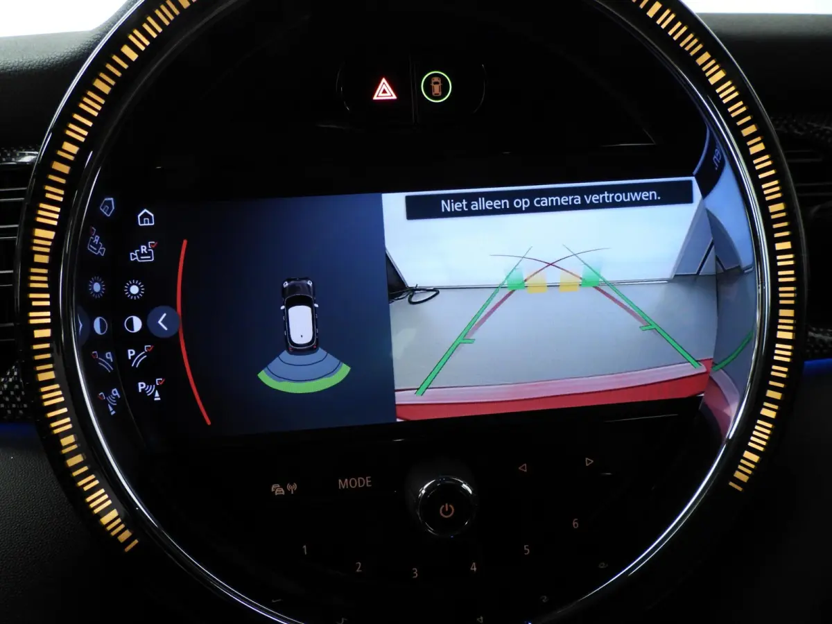 2.0 Cooper S Resolute Edition | Stuurwielverwarming | Achteruitrijcamera | Stoelverwarming | Navigatie | Comfort-Acces |