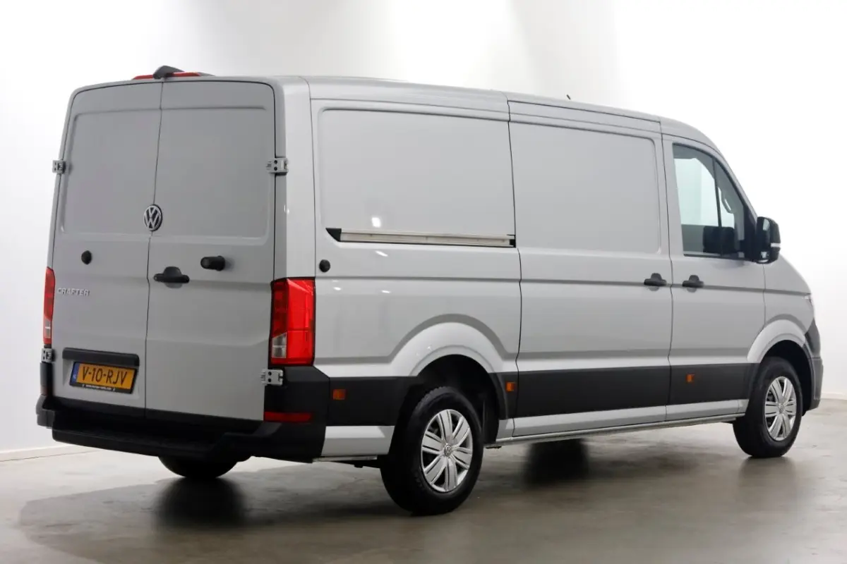 35 2.0 TDI 177pk DSG-Automaat L3H2 (L2H1) Airco/Navi/Camera 03-2023